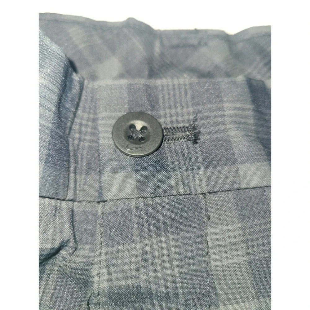 Nike Golf Dri Fit Plaid Shorts Mens Size 32 Grey Lightweight Performance
